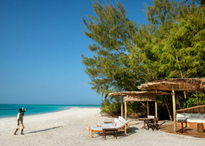 Beach Relaxation & Resort Experiences