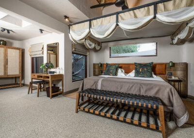 Sabi Sabi Bush Lodge with Adventures Africa