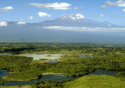 Mount Meru Scenic Exploration