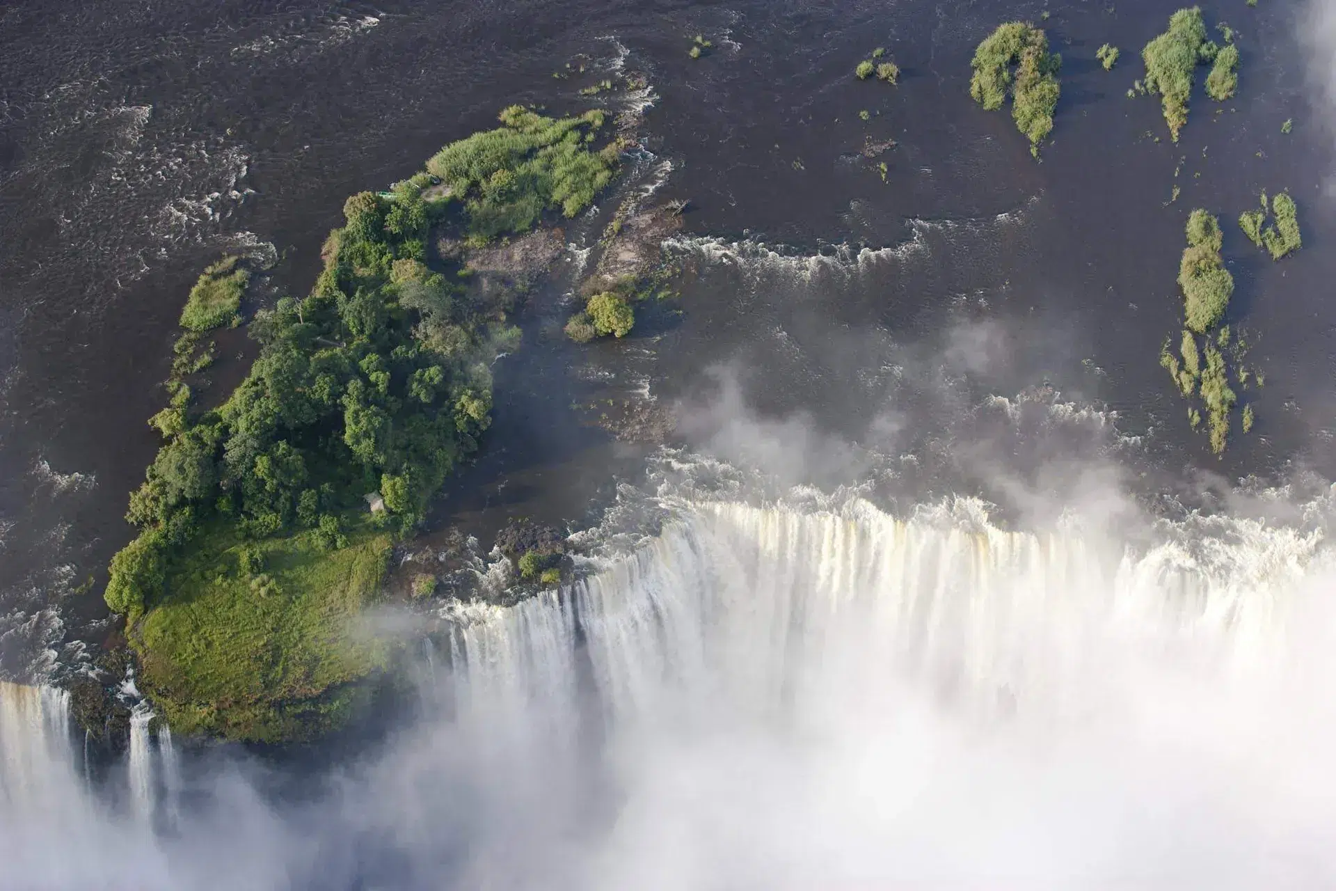 quintessential-cape-safari-victoria-falls-with-adventures-africa