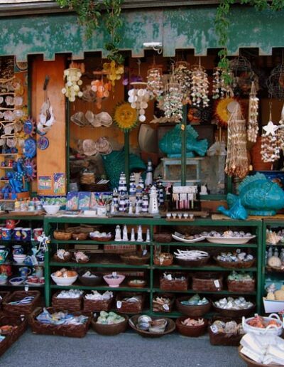 Markets & Local Life